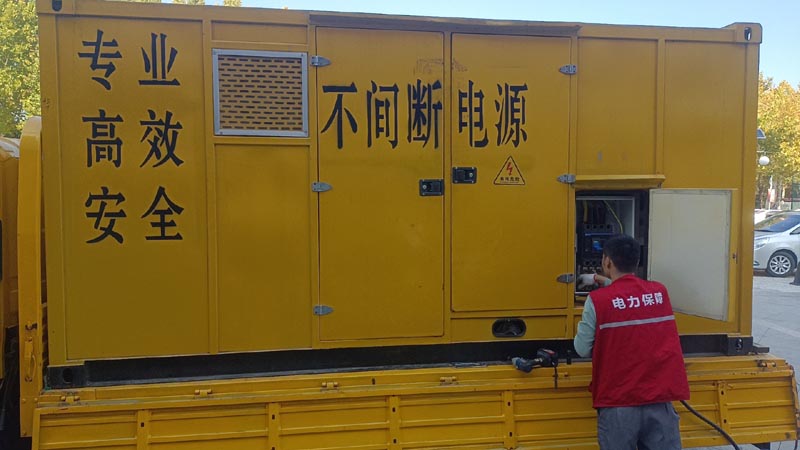 肥乡柴油发电机组和UPS电源配合使用时，如何避免切换过程中的电力中断？