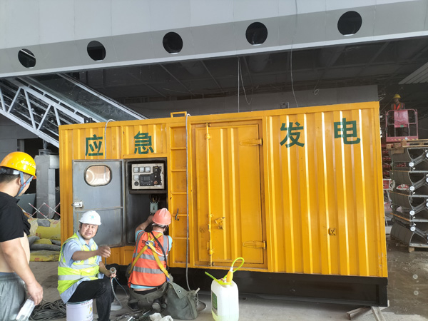 肥乡怎样判断空气滤清器是否需要更换？